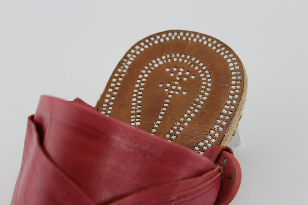Mens Pink Leather Sandals ~ SandCruisers ~ Traditional Arabian Sandals ~ Handmade Great for Outdoors, Beaches, Parks, Lakes and Earthing!