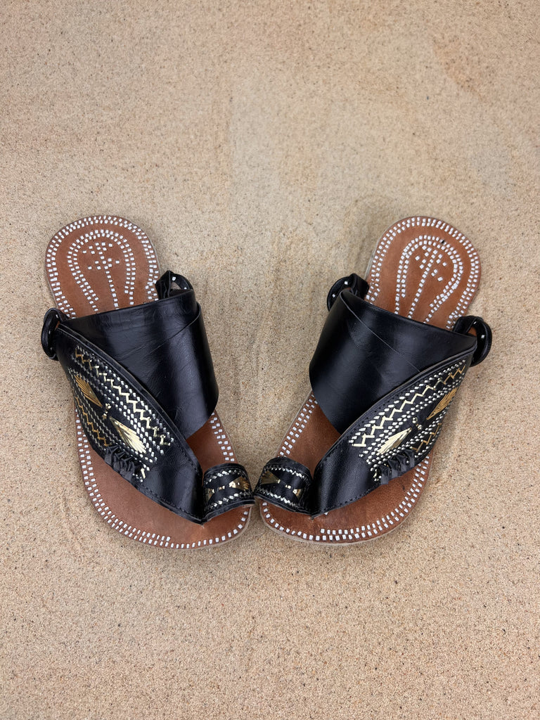 Womens Black Leather Sandals ~ SandCruisers ~ Traditional Arabian Sandals ~ Great for Outdoors, Beaches, Parks, Lakes and Earthing!